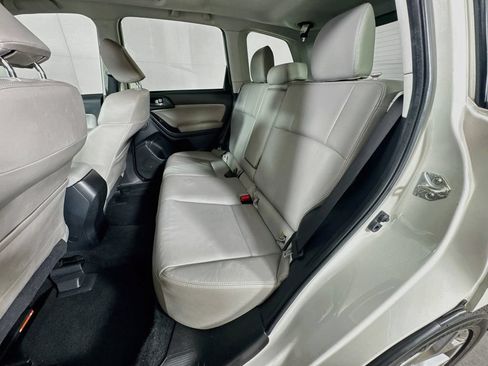 Used 2015 Subaru Forester 2.5i Touring w/ Eyesight & Navigation System AWD/4WD image 30