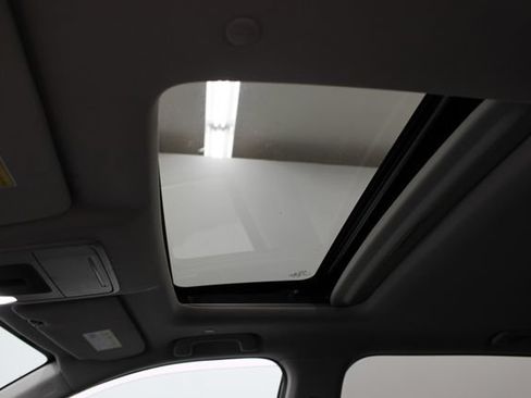Used 2024 Honda CR-V EX-L image 29