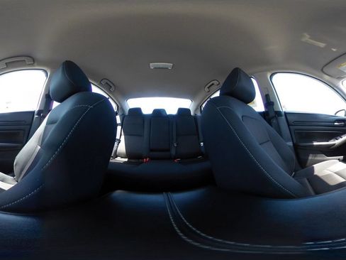 Used 2025 Nissan Altima 2.5 SV FWD image 47