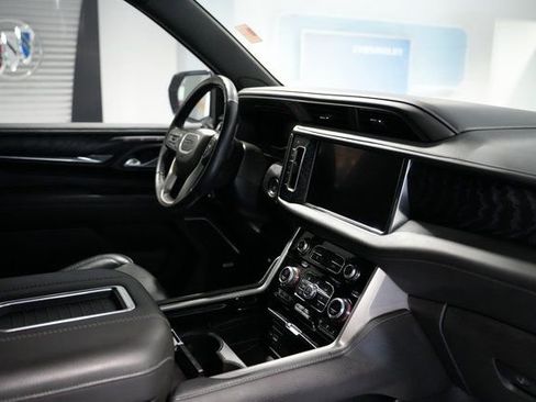 Used 2022 GMC Yukon Denali image 26