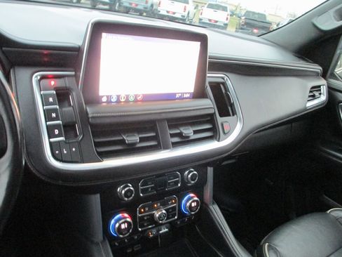 Certified 2021 GMC Yukon SLT w/ SLT Luxury Plus Package image 31