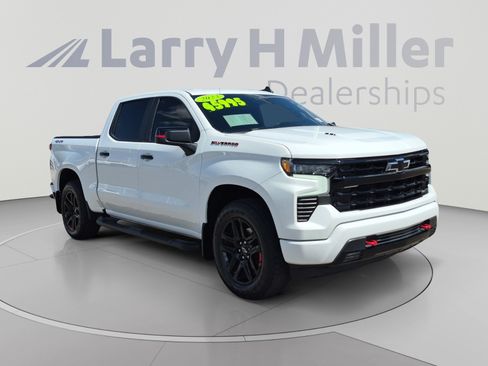 Used 2023 Chevrolet Silverado 1500 RST w/ Redline Edition AWD/4WD image 7