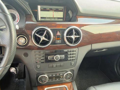 Used 2014 Mercedes-Benz GLK 250 BlueTEC 4MATIC image 16