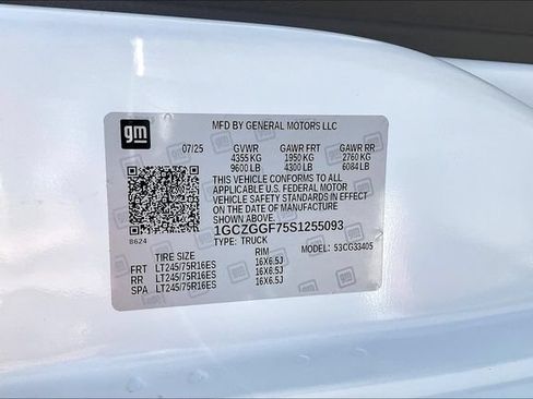 New 2025 Chevrolet Express 3500 w/ Driver Convenience Package RWD image 13