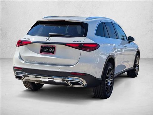 Certified 2026 Mercedes-Benz GLC 300 4MATIC image 2