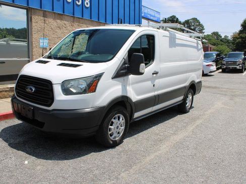 Used 2016 Ford Transit 250 130 Low Roof RWD image 3