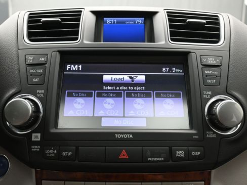 Used 2012 Toyota Highlander Limited image 34