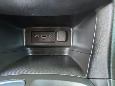 Used 2023 Chevrolet Equinox LT image 17