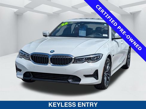 Used 2022 BMW 330e w/ Convenience Package RWD image 8