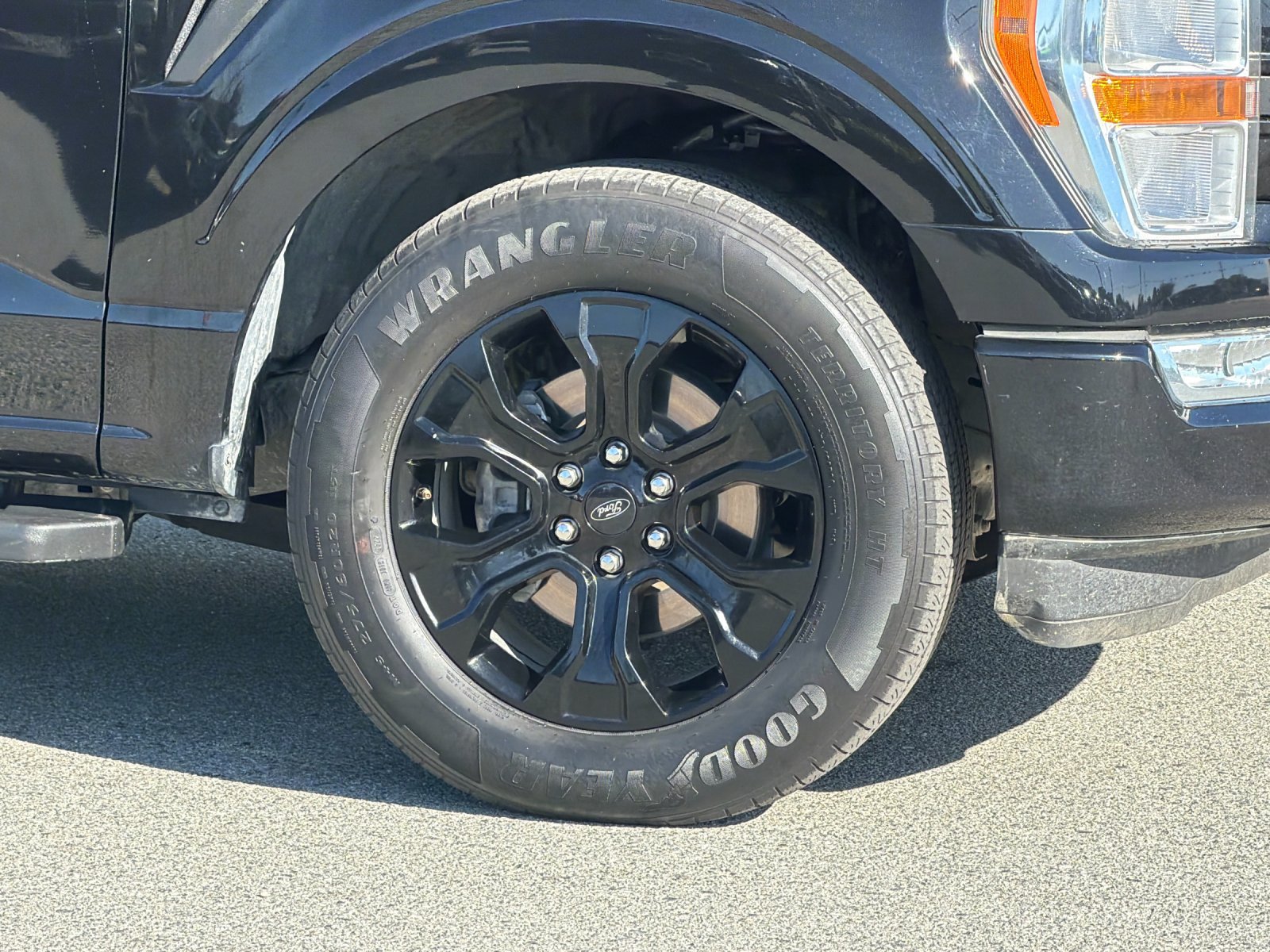 Used 2022 Ford F150 XL w/ STX Black Appearance Package RWD image 33