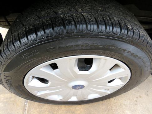 Used 2020 Ford Transit Connect XL image 21