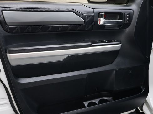 Used 2017 Toyota Tundra Platinum image 16