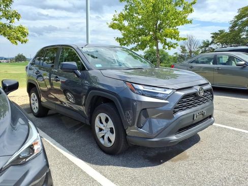 Used 2025 Toyota RAV4 LE AWD/4WD image 2