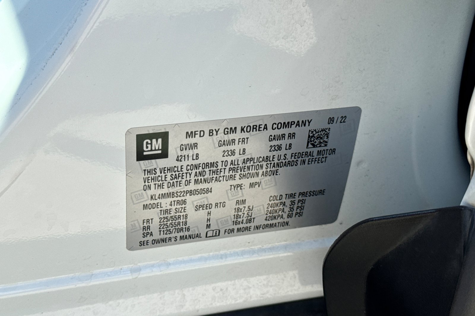 Used 2023 Buick Encore GX Preferred FWD image 32