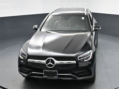 Used 2021 Mercedes-Benz GLC 300 4MATIC image 9