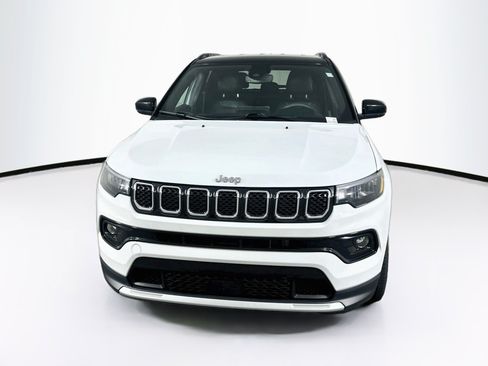 Used 2023 Jeep Compass Limited w/ Elite Group AWD/4WD image 2
