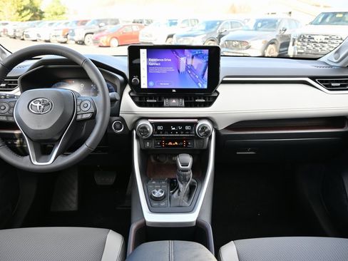 New 2025 Toyota RAV4 Limited image 17