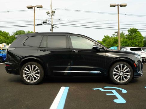 Used 2021 Cadillac XT6 Sport AWD/4WD image 8