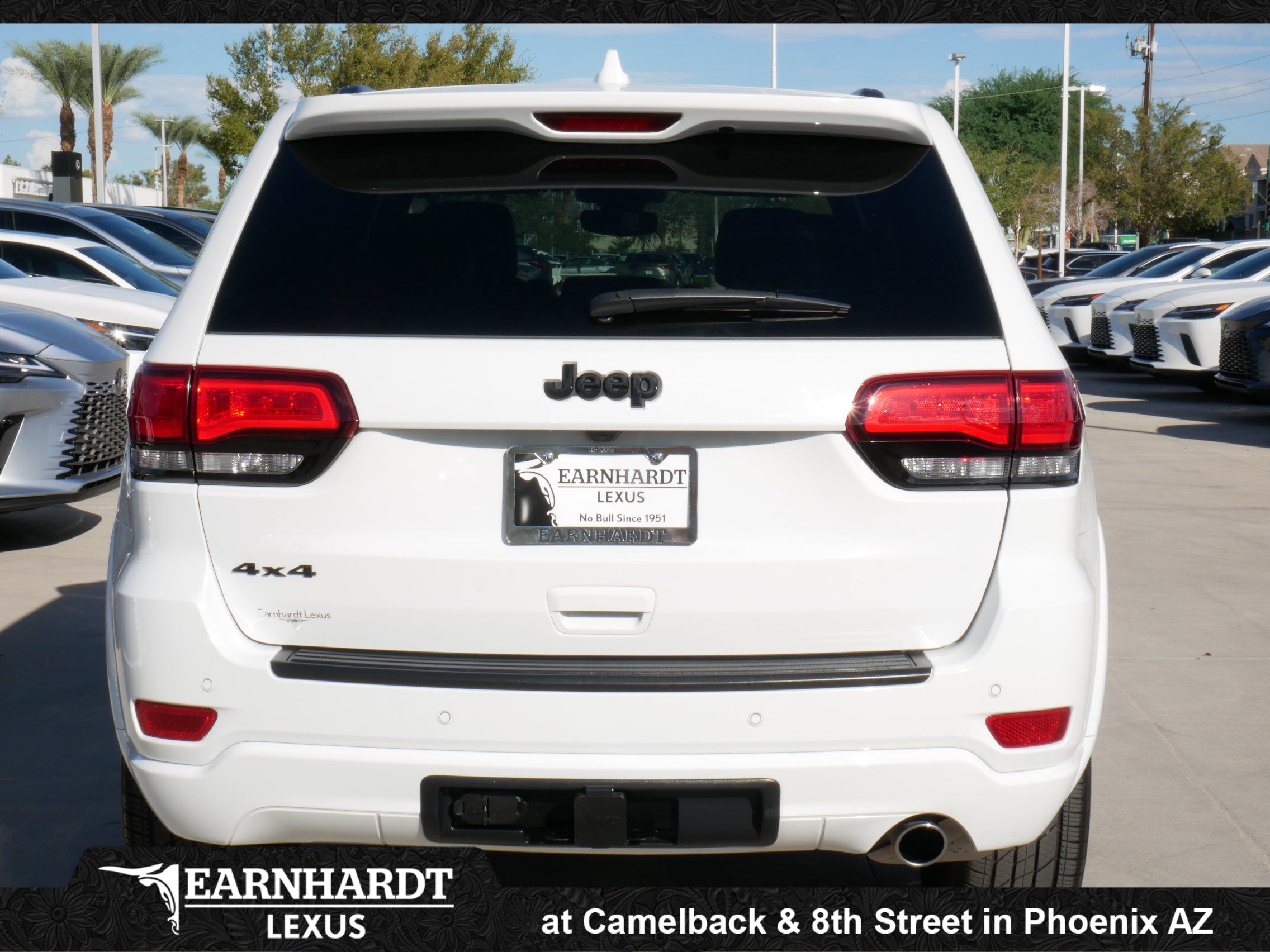 Used 2020 Jeep Grand Cherokee Altitude AWD/4WD image 7