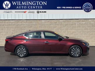 Used 2025 Nissan Altima 2.5 SV FWD video 1