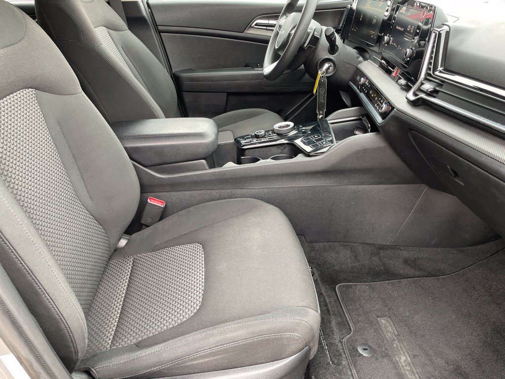 Used 2023 Kia Sportage LX AWD/4WD image 26