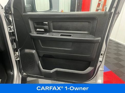 Used 2018 RAM 1500 Express AWD/4WD image 9