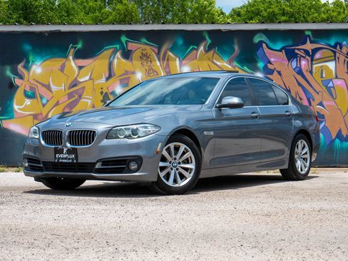 Used 2016 BMW 528i Sedan RWD image 2
