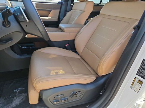 New 2026 Hyundai Santa Fe Calligraphy AWD/4WD image 16