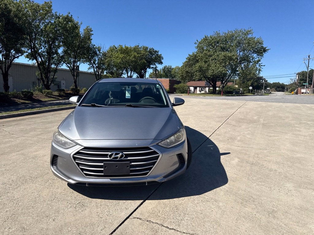 Used 2017 Hyundai Elantra SE FWD image 7