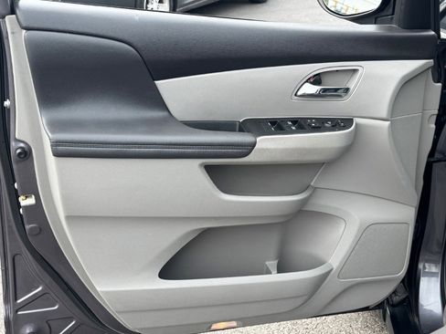 Used 2016 Honda Odyssey EX-L image 13