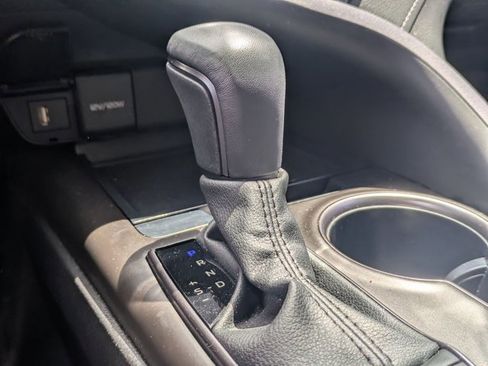 Used 2023 Toyota Camry SE FWD image 12