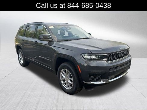 New 2025 Jeep Grand Cherokee L Laredo image 3