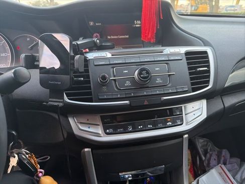 Used 2015 Honda Accord Sport image 7