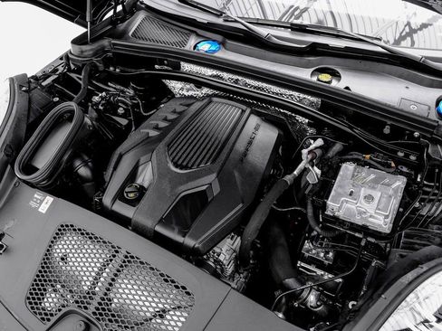 Used 2025 Porsche Macan image 53