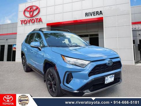 Used 2023 Toyota RAV4 SE w/ SE Grade Weather Package AWD/4WD image 2