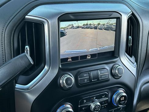 Used 2021 GMC Sierra 1500 Elevation w/ Preferred Package AWD/4WD image 15