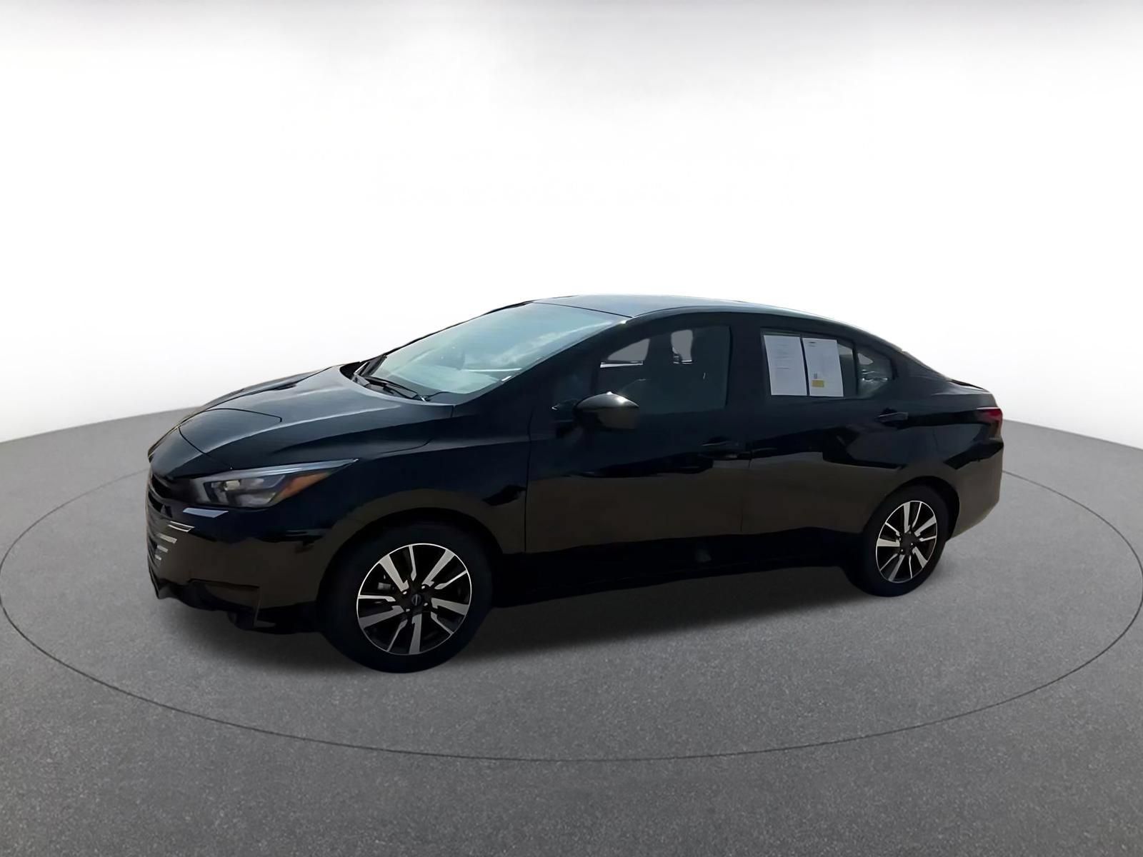 Used 2025 Nissan Versa SV FWD image 7