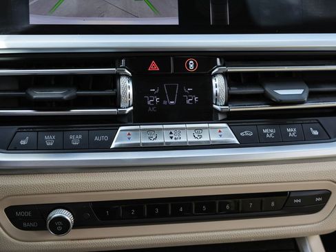 Used 2019 BMW 330i Sedan RWD image 11