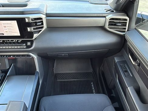 Used 2025 Toyota Sequoia SR5 image 31