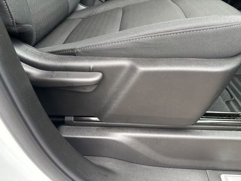 New 2025 Chevrolet Silverado 1500 LT image 32