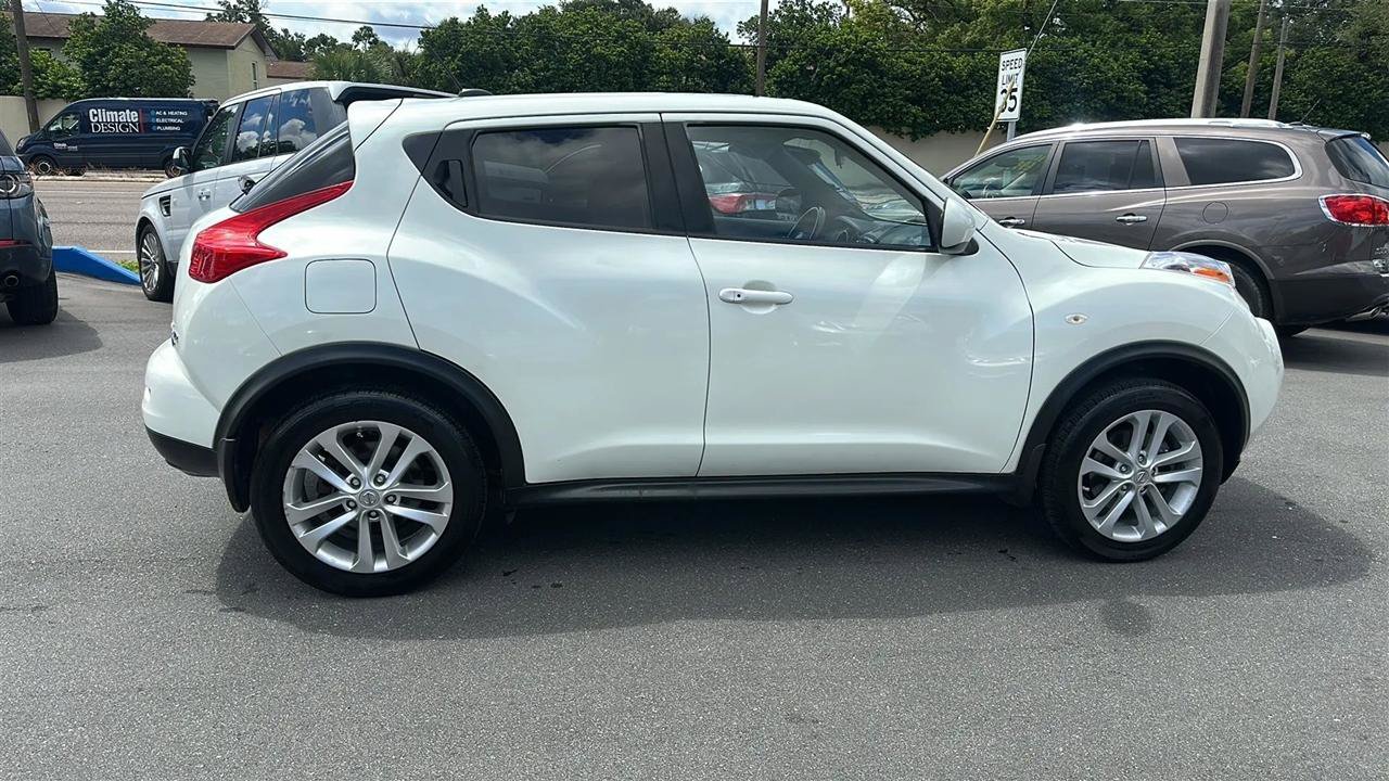 Used 2012 Nissan Juke SV AWD/4WD image 7