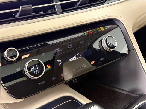 Used 2023 INFINITI QX60 Luxe image 15