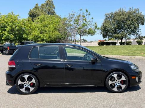 Used 2011 Volkswagen GTI 4-Door FWD image 6