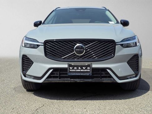 Used 2026 Volvo XC60 B5 Core AWD/4WD image 8