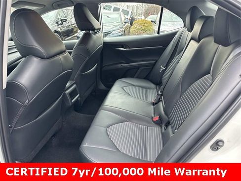 Used 2024 Toyota Camry SE image 11