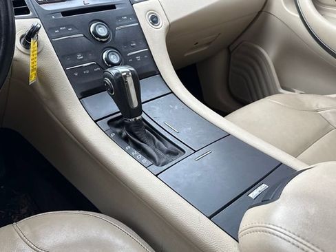 Used 2014 Ford Taurus SEL w/ Equipment Group 201A image 10