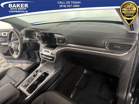 Used 2022 Ford Explorer XLT w/ Equipment Group 202A image 29