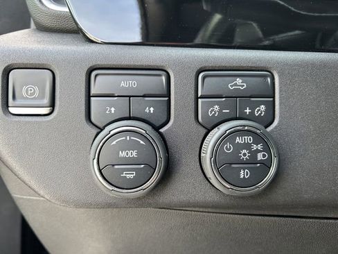 Used 2022 Chevrolet Silverado 1500 RST w/ Redline Edition image 29