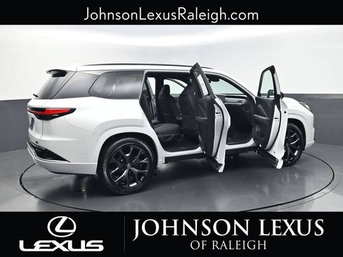 New 2026 Lexus TX 500h AWD w/ Technology Package image 32