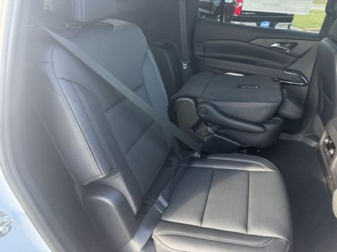New 2026 Chevrolet Traverse LT image 33